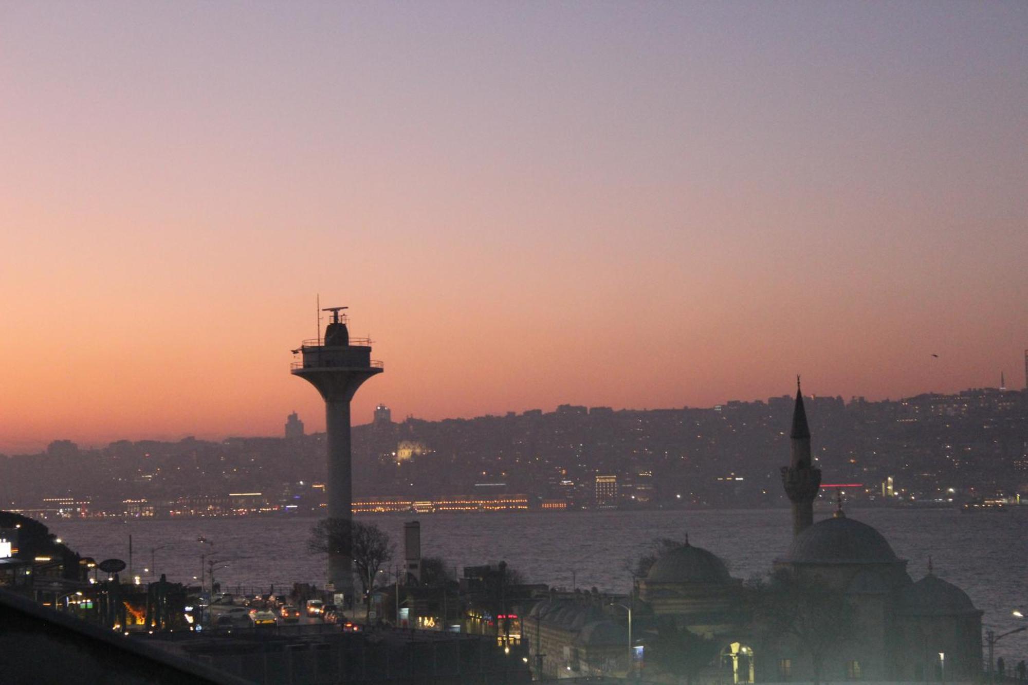 Suit Ueskuedar Istambul Exterior foto